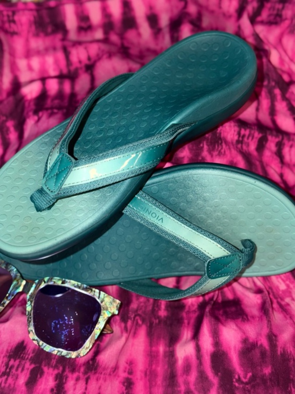Vionic Tide ll Teal with Patent Trim Comfort Flip Flop Sandals